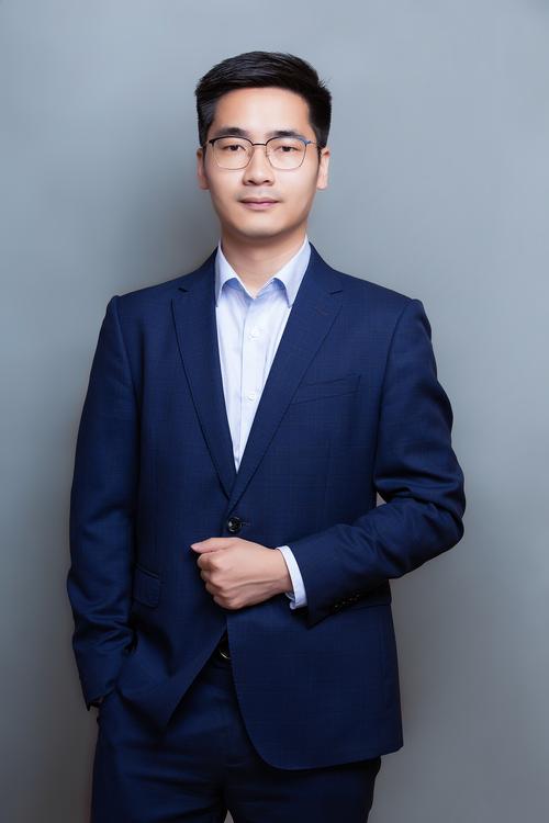 卞备宁 UI/UX设计总监